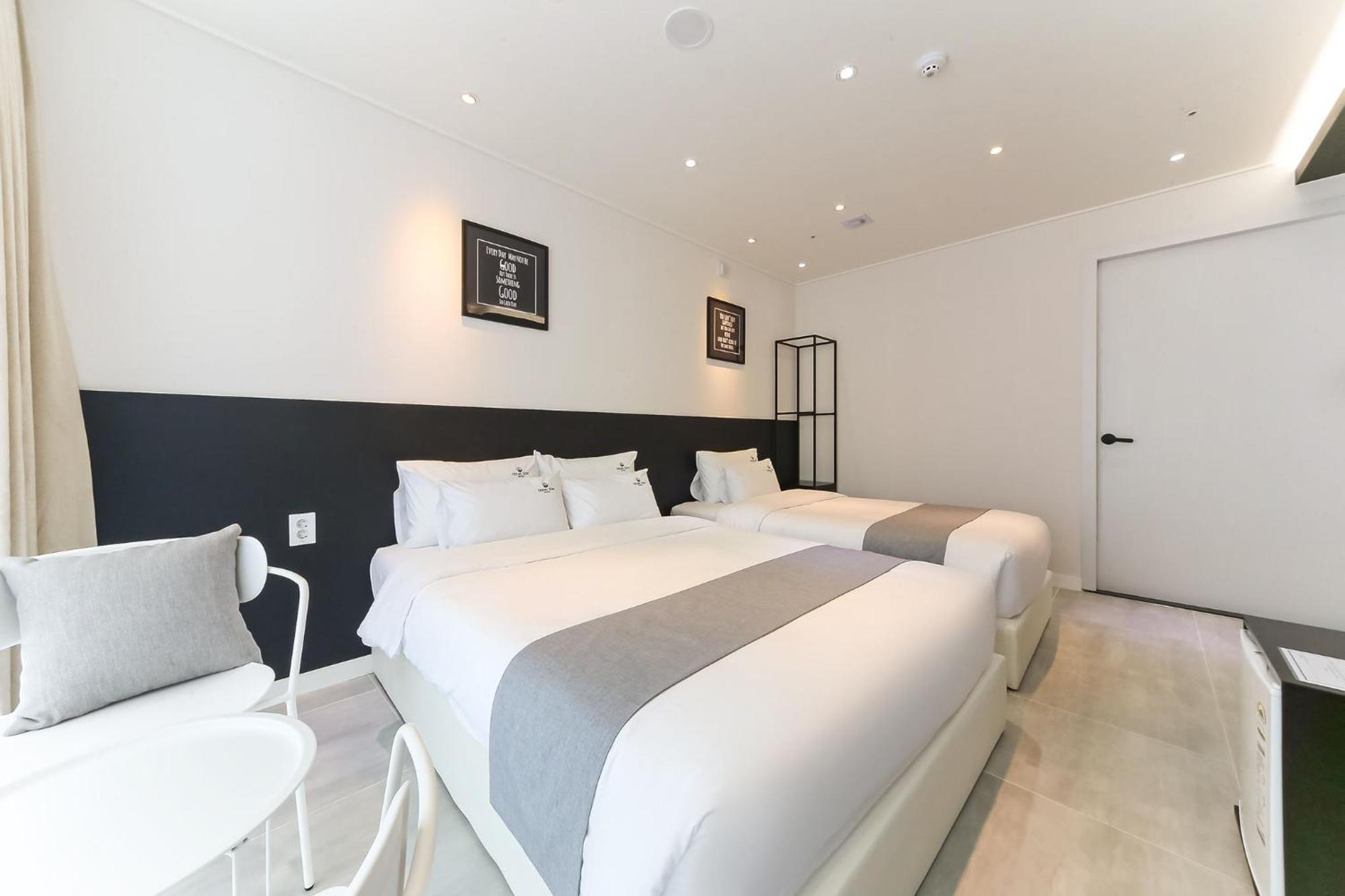 Oceanstay Hotel Busan Esterno foto