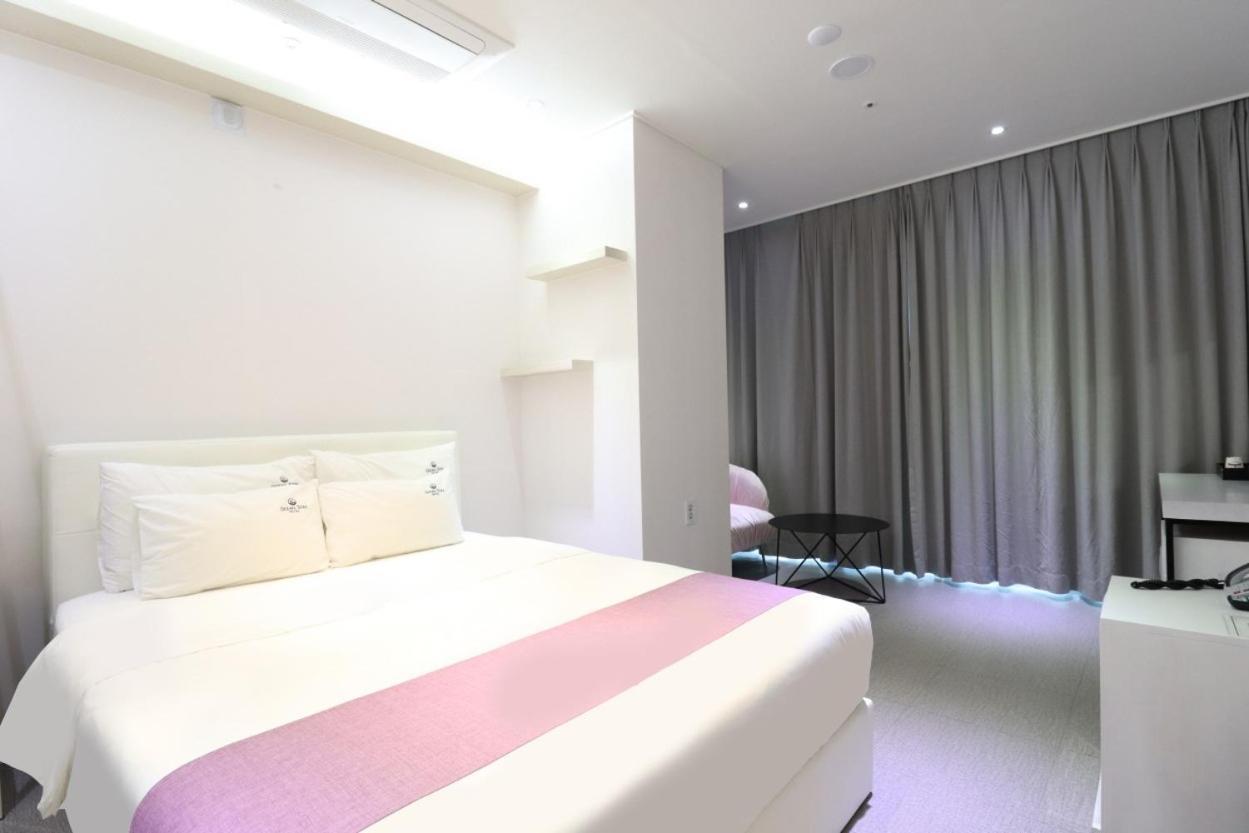 Oceanstay Hotel Busan Esterno foto